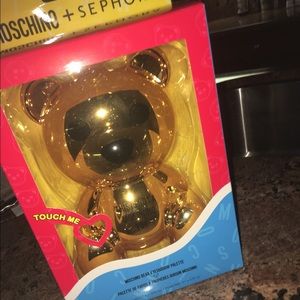 Moschino+ Sephora bear  pallet